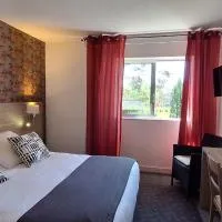 Brit Hotel le Cygne，位于圣伊莱尔迪阿尔库厄的酒店