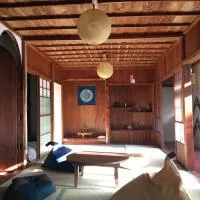 海が目の前の秘境にある癒しの宿めぐりて，位于濑户内町的酒店
