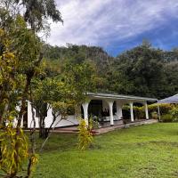 TIKI LODGE Hiva oa，位于AtuonaHiva Oa - AUQ附近的酒店