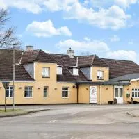 Knudstrup Kro & Hotel,位于Kjellerup的酒店