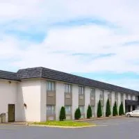 Avalon Inn，位于桑达斯基的酒店