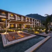 Monk Resort Hotel Beldibi，位于凯麦尔的酒店