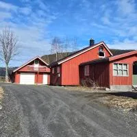 Rent your own home in Velfjord，位于Saus的酒店
