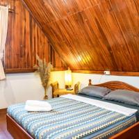 La Cabina - Charming quiet house - Free Motobike，位于琅勃拉邦琅勃拉邦国际机场 - LPQ附近的酒店