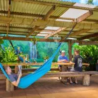 On The Wallaby Eco Lodge，位于云加布拉的酒店