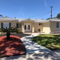 Nice house 10 minutes away to Disneyland or Knotts，位于福乐顿市富勒顿市机场 - FUL附近的酒店