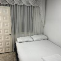Habitación escala aeropuerto，位于帕尔米拉阿方索·博尼利亚·阿拉贡国际机场 - CLO附近的酒店