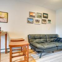 Convenient Kenai Apt - 3 Mi to Beach and Fishing，位于基奈基奈市机场 - ENA附近的酒店