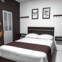 Hotel BAWER，位于阿劳卡Santiago Pérez Airport - AUC附近的酒店