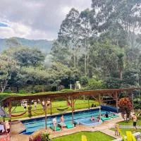Mama Tungu hostel，位于巴尼奥斯的酒店
