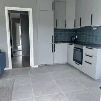 Newly built, bright apartment，位于希恩的酒店