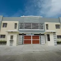 LJENJ Apartelle near Clark Airport，位于Mabalacat的酒店