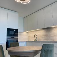 Mulberry apartment with parking in Bratislava，位于布拉迪斯拉发布拉提斯拉瓦机场 - BTS附近的酒店