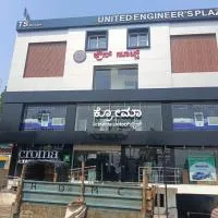 Crown Suites，位于达尔瓦德的酒店