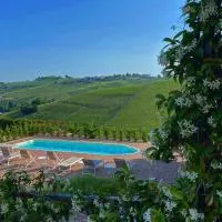 Panoramic Villa Garassino - country rooms and fine restaurant,位于特雷伊索的酒店