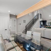 Pine Del 3BDR Home in Forested Flagstaff，位于弗拉格斯塔夫弗拉格斯塔夫普利亚姆机场 - FLG附近的酒店