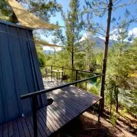 Cabina con terraza vista al río en Roca Truful，位于梅利佩乌科的酒店