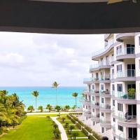 Stunning Oceanview 2 Bed Condo at ONE Cable Beach，位于拿骚的酒店