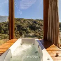 Cabana com vista deslumbrante na serra VST020，位于São Paulo dos Pinhais的酒店