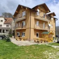 Apartmani Šćit，位于Šćit的酒店