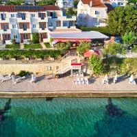 Pension Augustino,位于拉扎纳茨的酒店