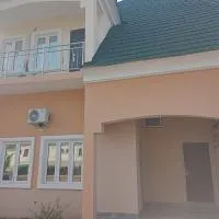 Haven Apartments，位于阿布贾纳姆迪·阿齐基韦国际机场 - ABV附近的酒店