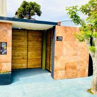 TuRiStAnDo eM fLoRiPa - Espaço PRIVATIVO até 6 pessoas，位于弗洛里亚诺波利斯弗洛里亚诺波利斯-埃尔西利·乌鲁兹机场 - FLN附近的酒店