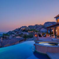 Villas Del Mar Fully Staffed and access to Golf & Palmilla Dunes Club，位于圣何塞德尔卡沃的酒店