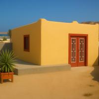 La Roca Self Catering & Accommodation，位于吕德里茨Luderitz Airport - LUD附近的酒店