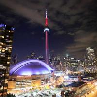 Downtown Toronto Suite By The Water，位于多伦多多伦多岛机场 - YTZ附近的酒店