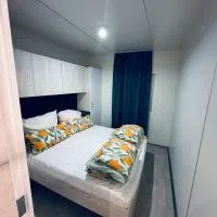 Mobile home sunshine，位于德拉格的酒店