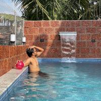 Zuluk Luxury Pool Villa with Swimming Pool，位于拉特纳吉里勒德纳吉里机场 - RTC附近的酒店