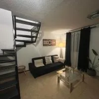 Tu Espacio RE - Casa cerca del Aeropuerto，位于圣地亚哥阿图罗-梅里诺-贝尼特斯国际机场 - SCL附近的酒店