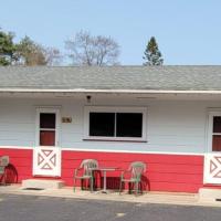 Sandy Shores Cottages，位于埃斯卡诺巴德尔塔县机场 - ESC附近的酒店