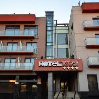 Hotel Tolea，位于特尔戈维什泰的酒店