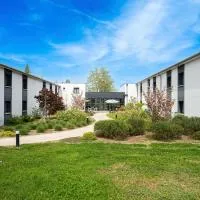 Sure Hotel by Best Western Les Portes de Montauban,位于布雷索勒的酒店