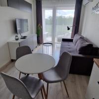 SkyFlat Bratislava-New Apartment near Airport Free Parking，位于布拉迪斯拉发布拉提斯拉瓦机场 - BTS附近的酒店