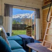 New Everything! Gorgeous Log Cabin in Downtown Joseph，位于Joseph的酒店