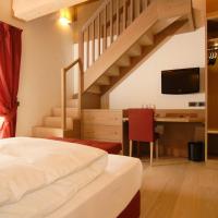 Dolomiti Lodge Villa Gaia，位于瓦莱迪卡多雷的酒店