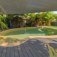 Top End Lifestyle 3BR home with large yard and pool，位于Jingili达尔文国际机场 - DRW附近的酒店