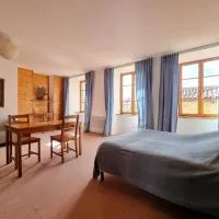 Le Clos de l'Âtre - Chambres d'hôtes,位于拉谢斯迪约的酒店