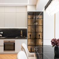 Luxe Apartment - NEO TOWER，位于苏恰瓦Suceava International Airport - SCV附近的酒店