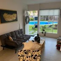 Casa con jardín y piscina ideal para el fin de semana，位于Temimilcingo的酒店