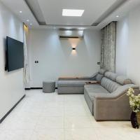 Comfortable & Modern Appartement，位于卢克索卢克索国际机场 - LXR附近的酒店