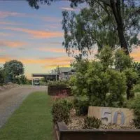 Plainland 3 bed rooms entire house，位于Plainland的酒店