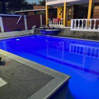 Casa de descanso con piscina Chachagüi，位于Chachagüí安东尼奥·纳里尼奥机场 - PSO附近的酒店