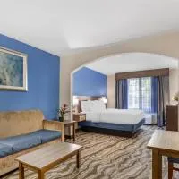 Best Western Plus River Escape Sylva / Dillsboro，位于迪尔斯伯勒的酒店