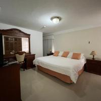 castillo de la fantasia hotel，位于圣克里斯托瓦尔San Cristobal Airport - SCI附近的酒店