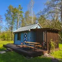 Private tinyhouse - Blue House，位于Lõupõllu的酒店