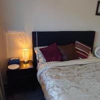 Charisma Homestay，位于因弗卡吉尔因弗卡吉尔机场 - IVC附近的酒店